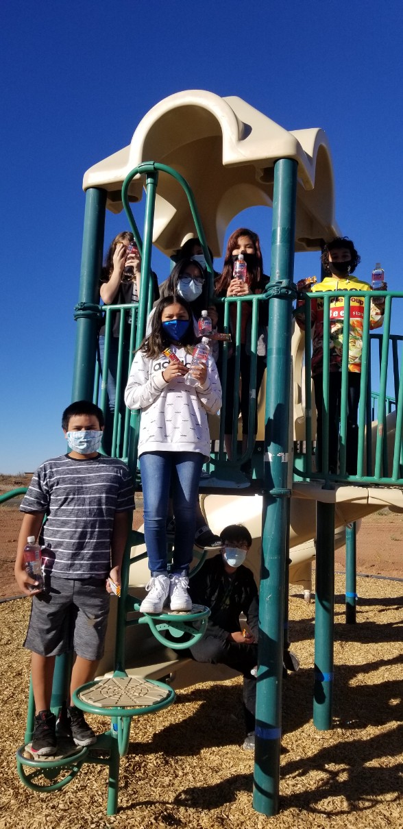 Photo of Jr High kids outside.