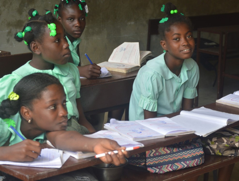 5th Grade Class at Deuxieme-Plaine