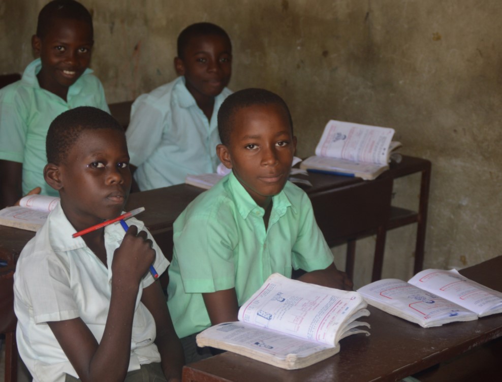 5th Grade Class at Deuxieme-Plaine